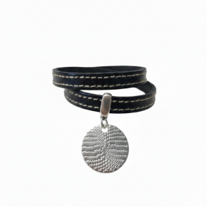 Bracelet cuir médaille martelée