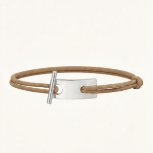 Bracelet Delta cordon rond barre fermoir T