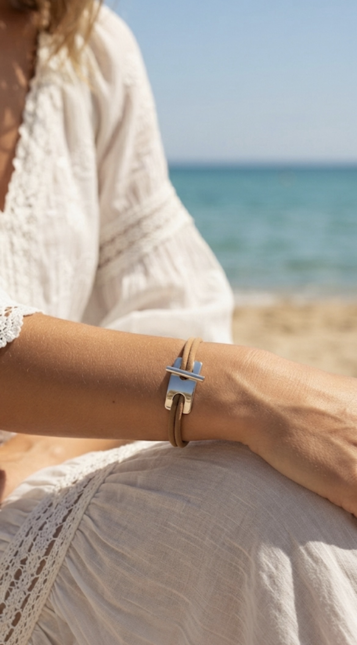 Bracelet Delta cordon rond barre fermoir T – Image 2