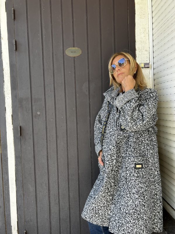 Manteau bouclette capuche gris chine – Image 4
