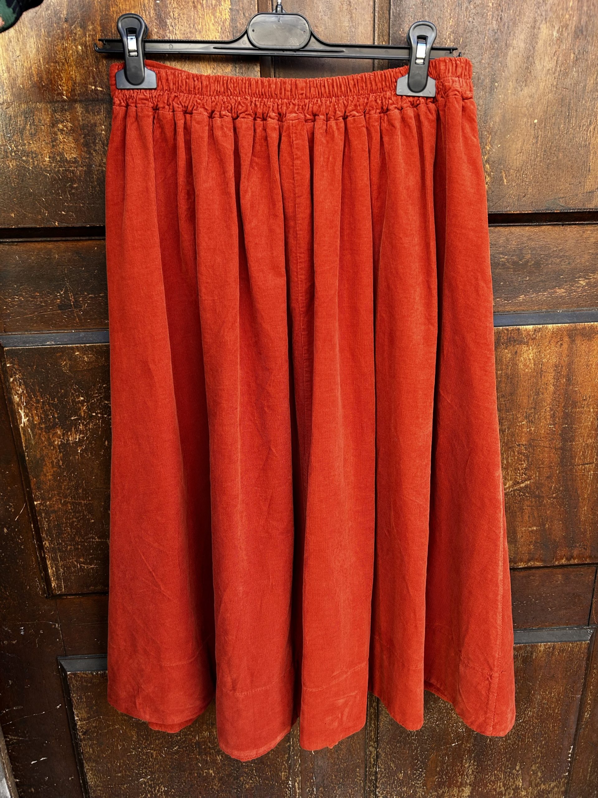 Jupe longue velours orange – Image 3